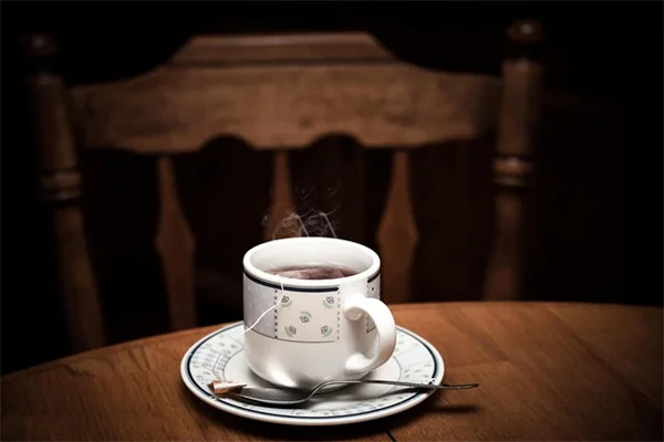 失敗した私が教える「アルコール除草」が危険な理由と安全な3つの対策